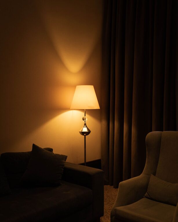 Tips for Creating a Cozy and Inviting Living Space in Any Home